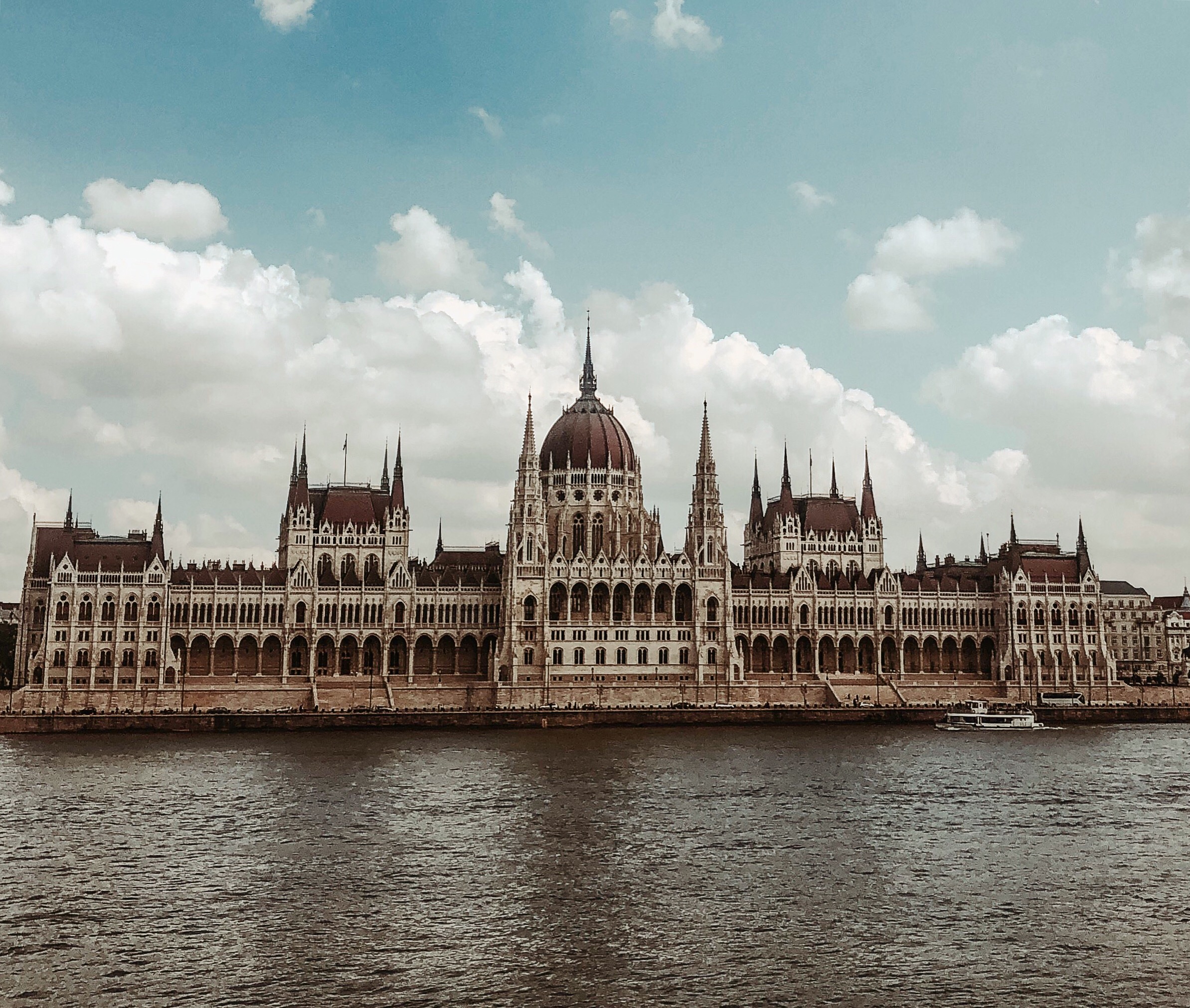 parlement-budapest